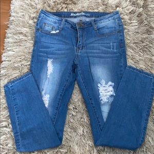 Woman’s skinny jeans